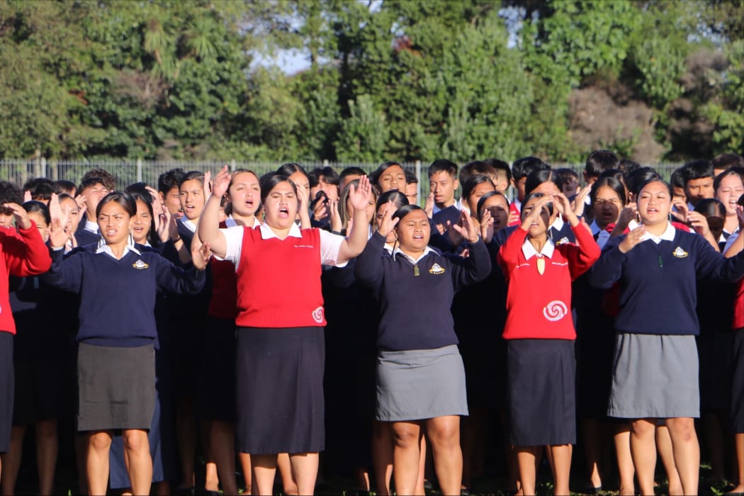 Manuhiri welcomed onto Manukau Sports Bowl for the start of Polyfest 2021