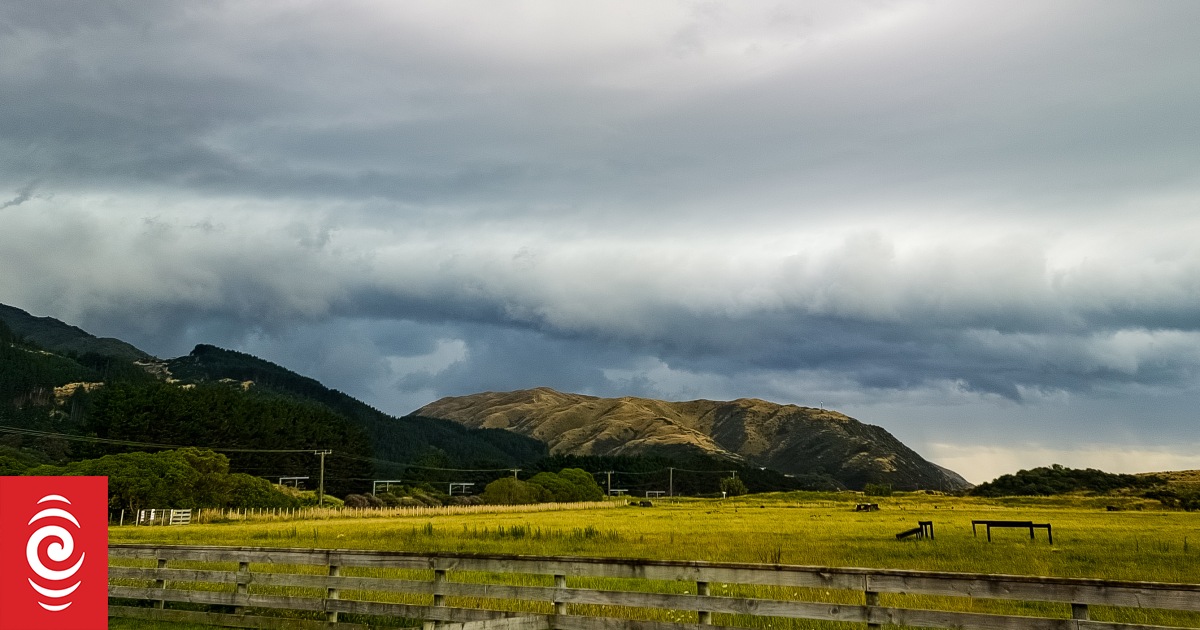 Thunderstorms, hail and possible tornadoes forecast for North Island