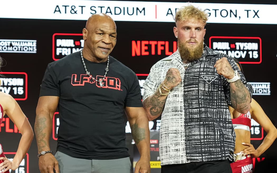Jake paul vs mike tyson training fight