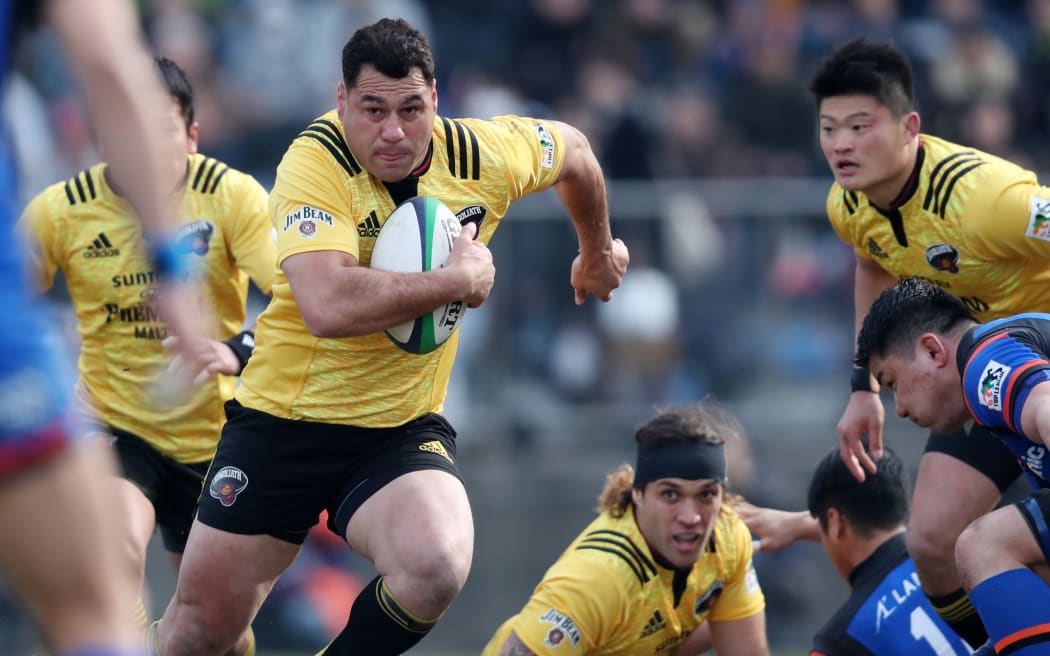 George Smith in action for Suntory.