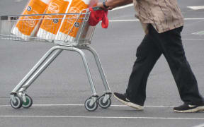 People stock up at the Countdown supermarket in Papatoetoe on day two of Auckland’s third lockdown.