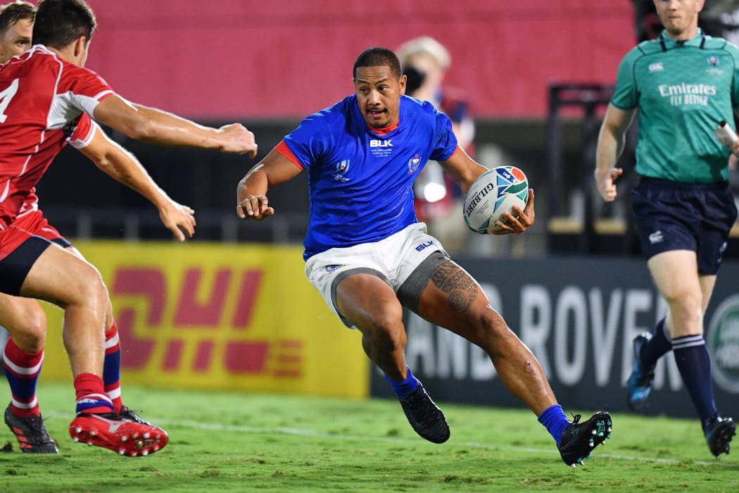 Ed Fidow scored two tries in Samoa's opening game against Russia.