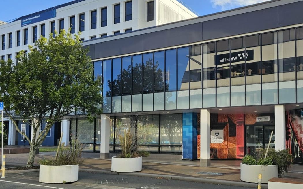 The consulate office in Auckland once played a role in engaging with the growing Cook Islands community in New Zealand, estimated at more than 62,000 people and supported Islanders travelling for medical referrals and administrative issues. TALAIA MIKA