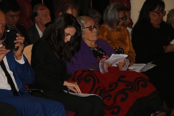 4mfks7d gallery image 70593