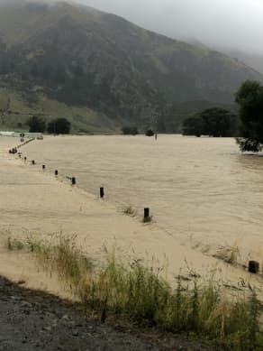 Mataura River south of Queenstown, downstream from Athol.