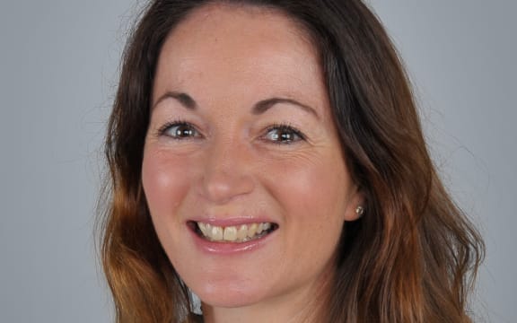 Dr Julie Bennett