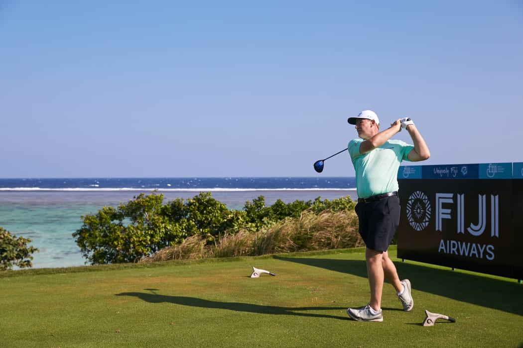 Ernie Els gets acquainted with the Natadola Bay Championship Course.