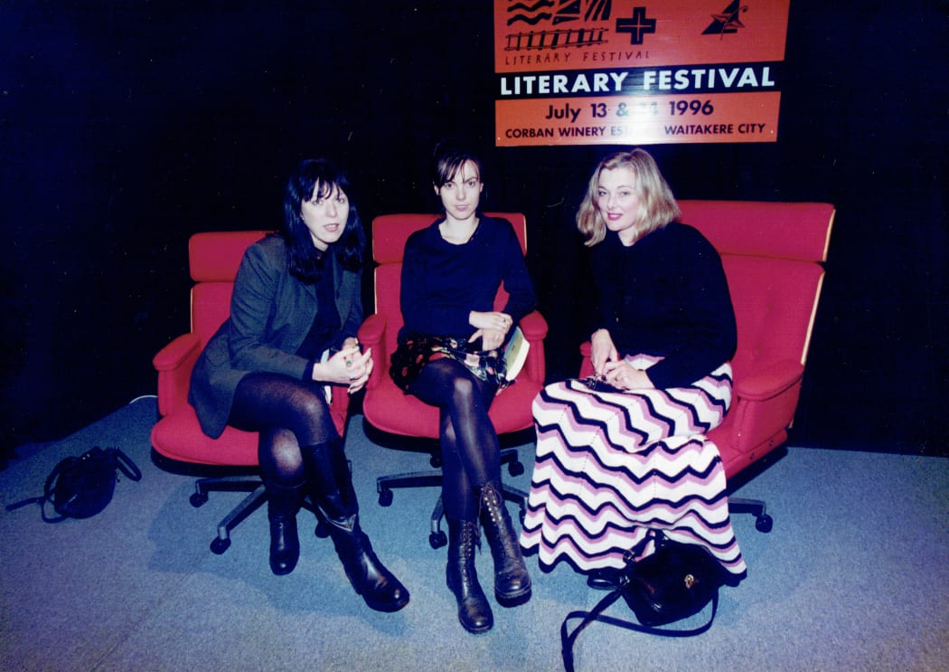 Debra Daley, Emily Perkins, Stephanie Johnson, 1996 Going West.