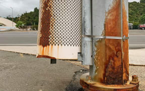 Floodlights and streetlights near the Kawerau Skate Park need to be replaced due to heavy sulphur corrosion. This streetlight is located outside the Kawerau Hotel.