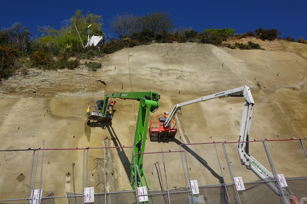 Hiab lifts are the perfect alternative for those hard-to-reach places for contractors repairing Nelson’s cliffs above Rocks Road.