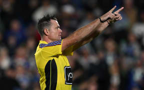 Referee Chris Butler awards a penalty to the Warriors forcing the game into extra time.