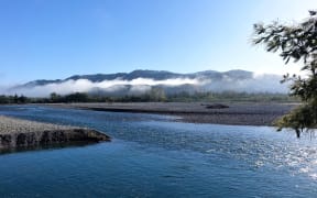 The Wairau River flows from its source in the Southern Alps, to Cook Strait 170 km away. A plan is under way to create a regional park along its banks from the confluence of the Waihopai River down to its exit at Te Koko-o-Kupe/Cloudy Bay.