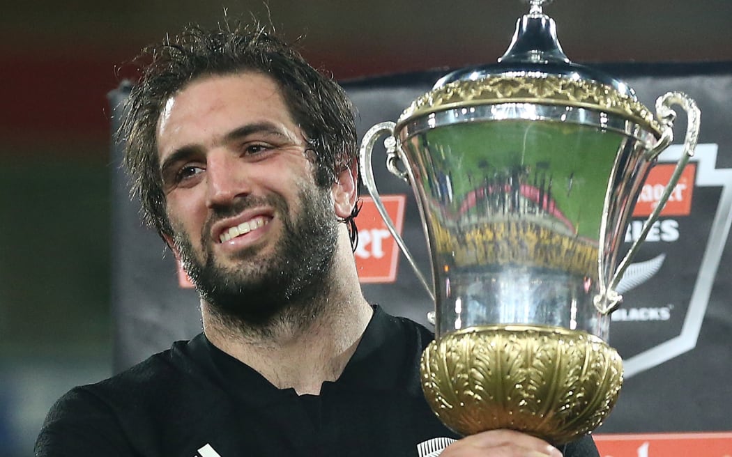 Sam Whitelock and the Dave Gallaher trophy.