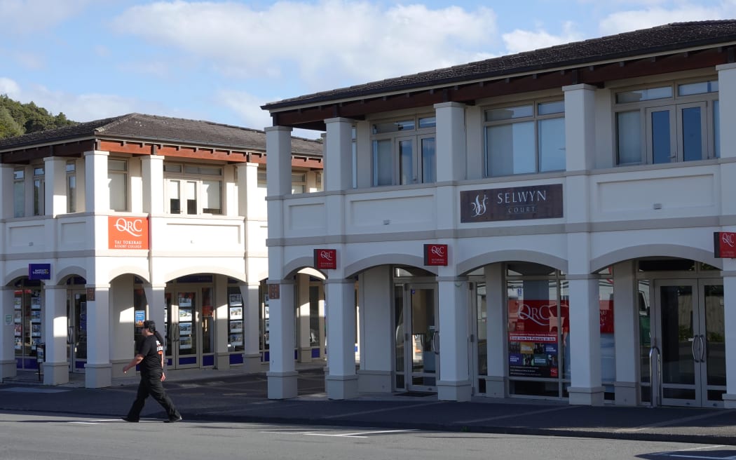 QRC Te Tai Tokerau is based on Selwyn Road in the centre of Paihia, Northland’s main tourist town.