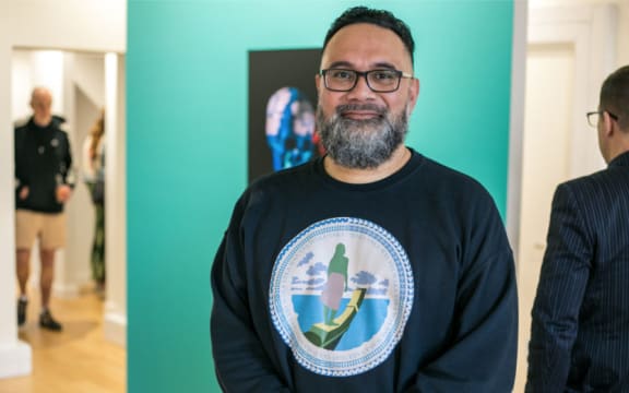 Raymond Sagapolutele the artist behind the Aua E Te Fefe exhibit.