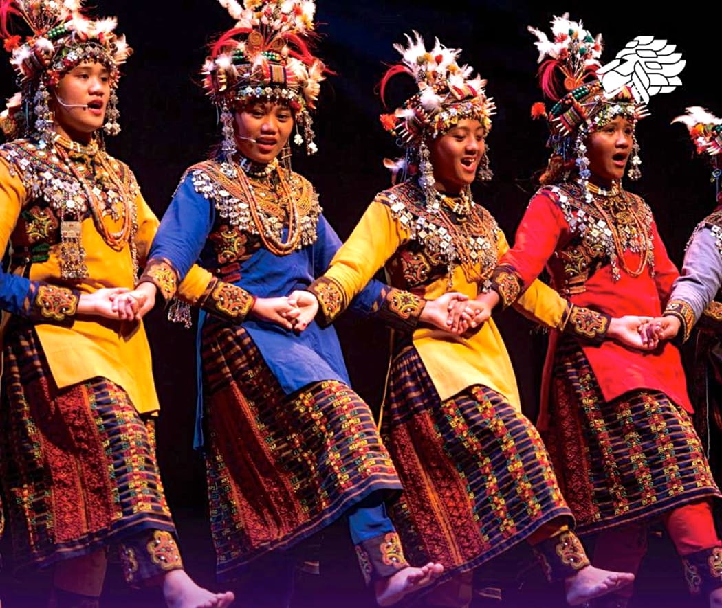 Taiwu Ancient Ballads Troupe in costume