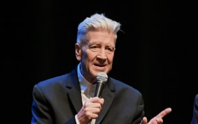 BEVERLY HILLS, CALIFORNIA - OCTOBER 29: David Lynch speaks onstage during the In Conversation Panel for 'Another Day In The Life" with Ringo Starr, David Lynch and Henry Diltz at Saban Theatre on October 29, 2019 in Beverly Hills, California.   Kevin Winter/Getty Images for ABA /AFP (Photo by KEVIN WINTER / GETTY IMAGES NORTH AMERICA / Getty Images via AFP)