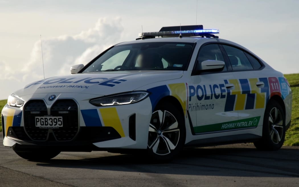 Police electric vehicle  - BMW i4