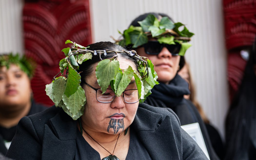 Mourners from across Waikato Tainui arrive in Ngāruawāhia, marking the beginning to the first Koroneihana of Te Arikinui Kuini Nga wai hono i te po.