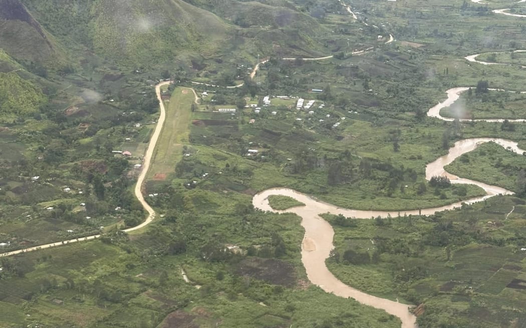 Flooding due to high rainfall in Poroma Valley as well as photos of some of the work we doing in Nipa-Kutubu. 7 December 2024