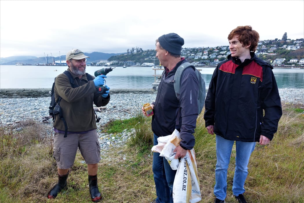 Jonathan Banks handles the drill while Andrew and Finn Fidler appear unfazed.