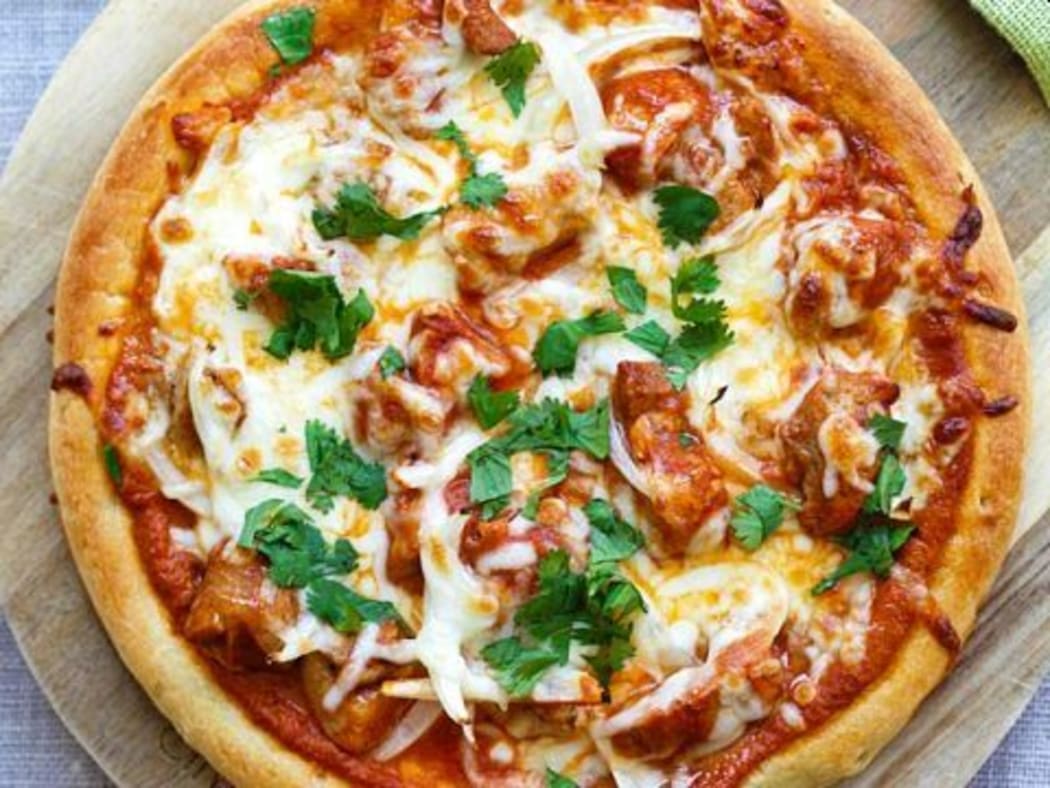 chicken tikka pizza