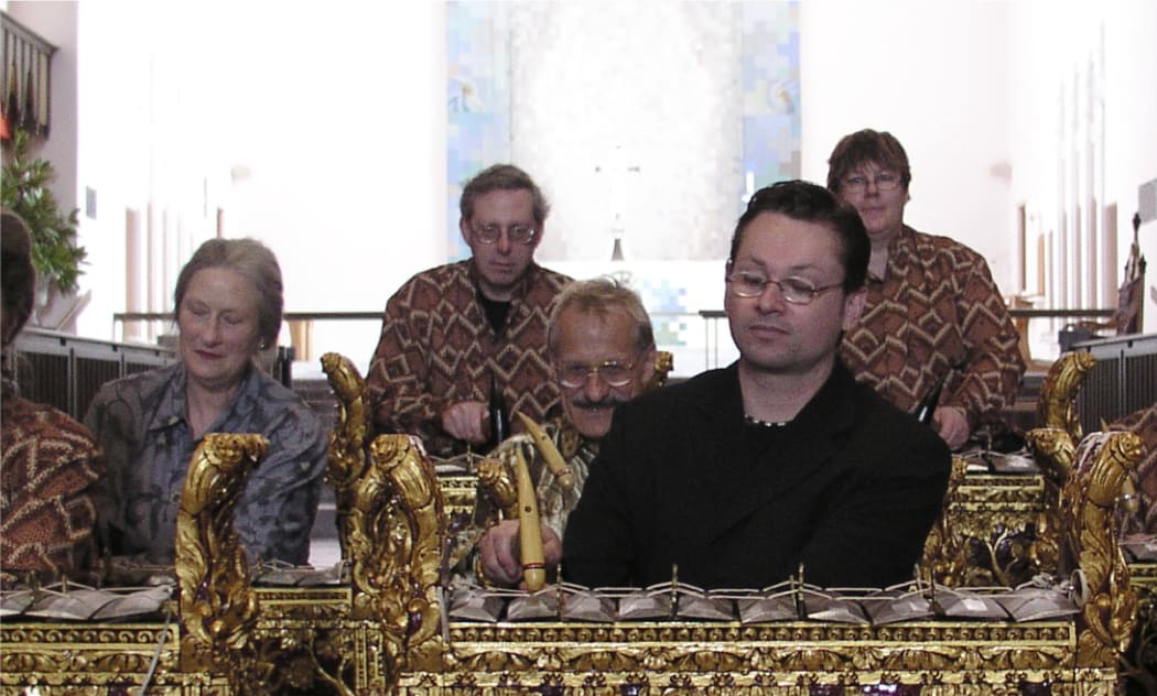 Gareth Farr and Jack Body in gamelan
