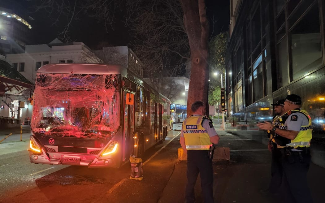 Two buses collided in downtown Auckland Saturday night.