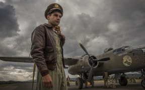 Yossarian (Christopher Abbott) in the mini-series Catch-22. (Photo by: Philipe Antonello / Hulu)