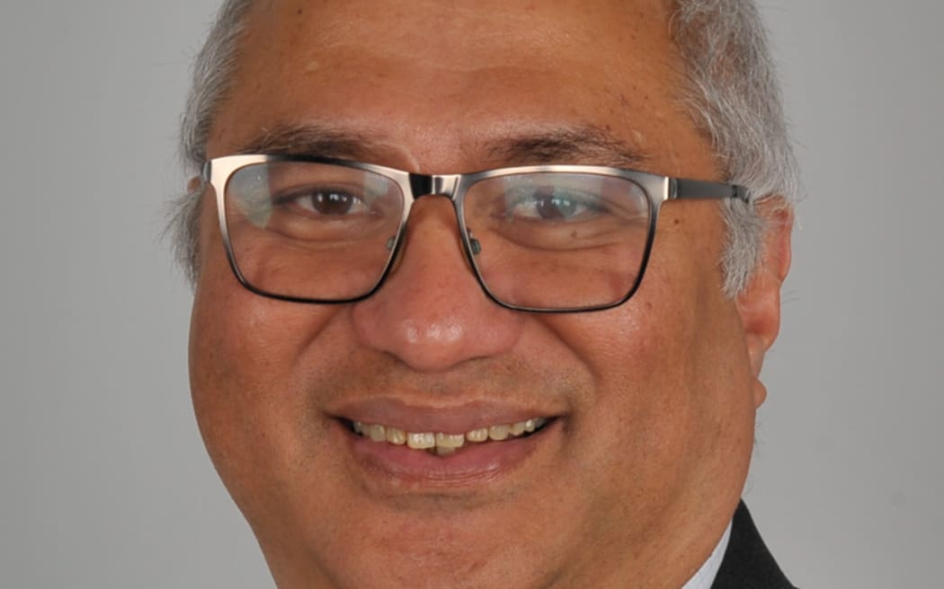 Professor Alec Ekeroma