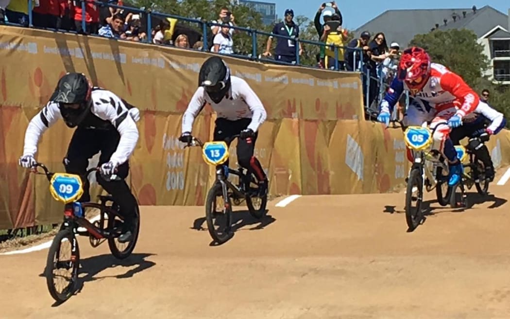 Cailen Calkin and Jessie Smith finished fifth in the mixed teams event.