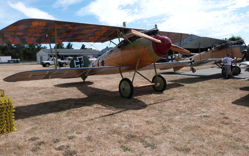 Albatros plane