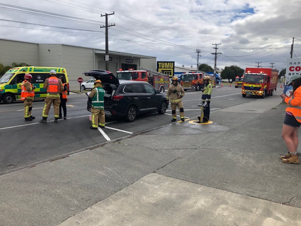 Fire and Emergency are responding to a hydochloric acid spill on Thames Street, Napier.