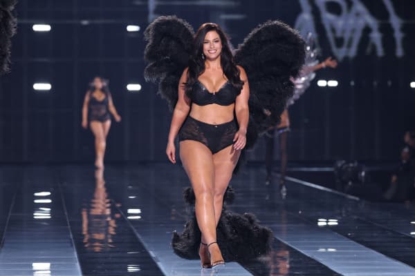 US model Ashley Graham walks the runway during the Victoria's Secret Fashion Show in New York on October 15, 2025. (Photo by ANGELA WEISS / AFP)