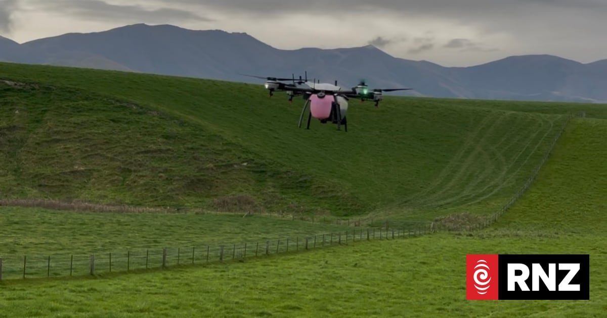rnz.co.nz - RNZ | Te Reo Irirangi o Aotearoa - Country Life: Drilling down into drones on farm