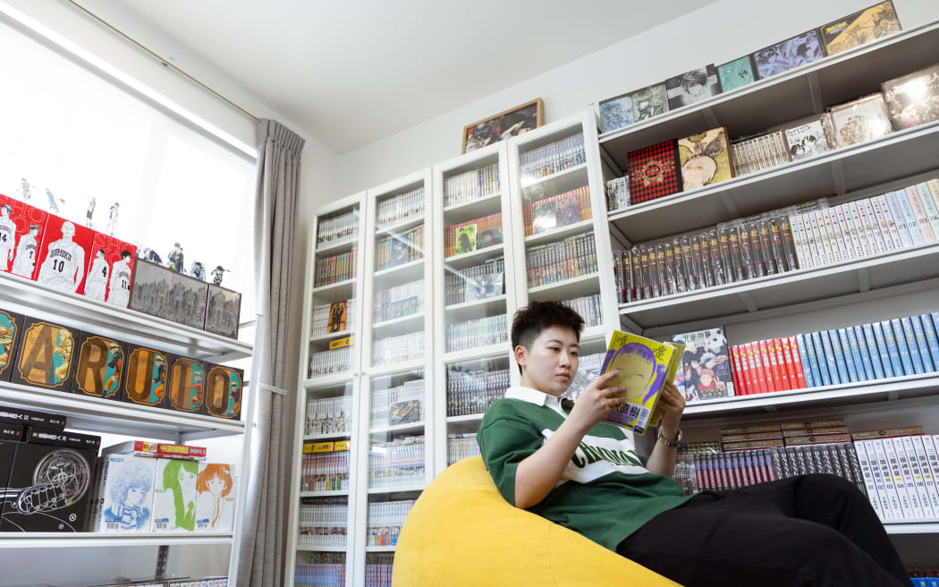 Manga collector Xin Li