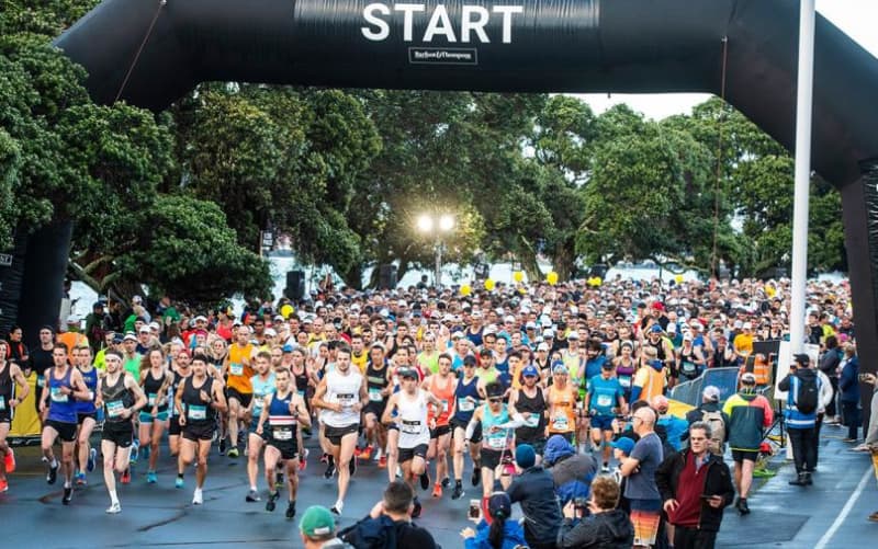 Auckland Marathon Organizers Omit Women's Names From Merchandise