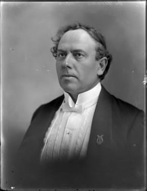 William Thomas