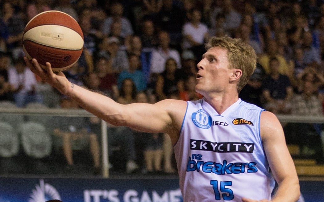 The Breakers guard Rhys Carter in action.