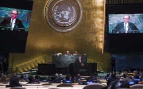 Deputy Secretary-General Jan Eliasson delivers remarks at the closing of the United Nations high-level summit on large movements of refugees and migrants.  19 Sep 2016
