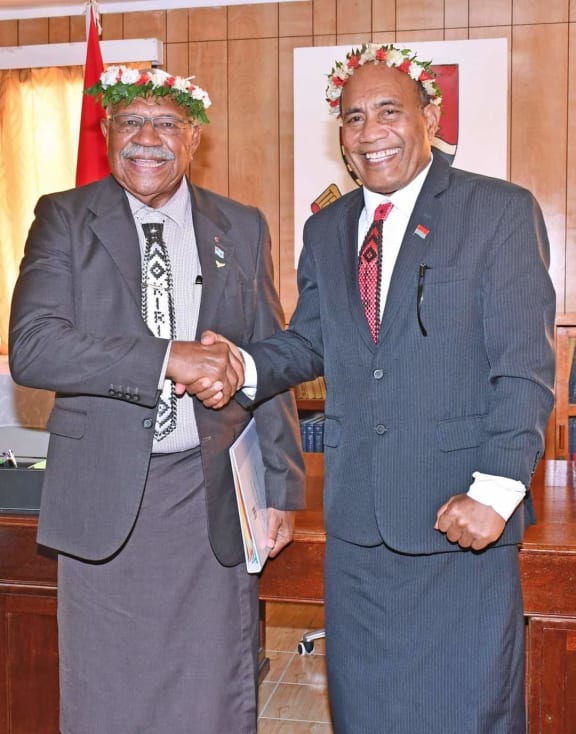 Fiji prime minister Sitiveni Rabuka, left, with Kiribati President Taneti Maamau