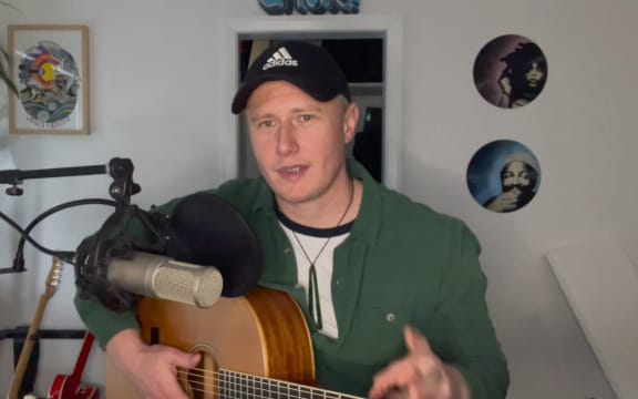 Louis Baker Waiata Anthems live from home