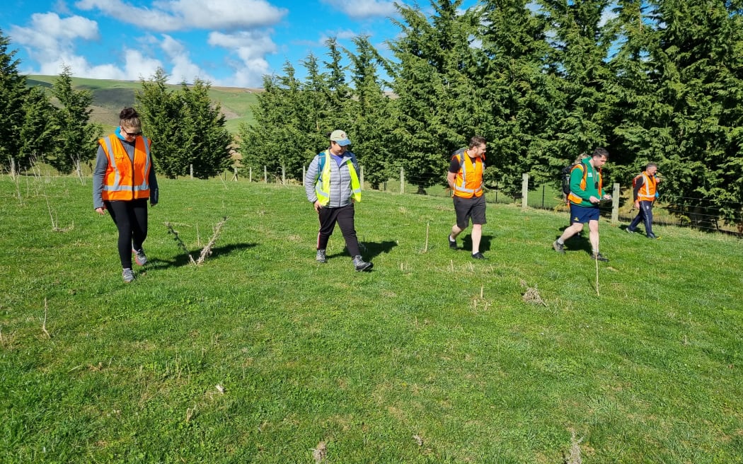 A search has been underway on farmland near Dunedin for a meteorite which fell to Earth about a fortnight ago.