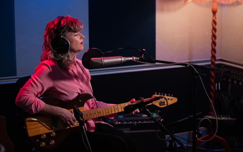 Julia Deans performing in the RNZ studios for NZ Live.