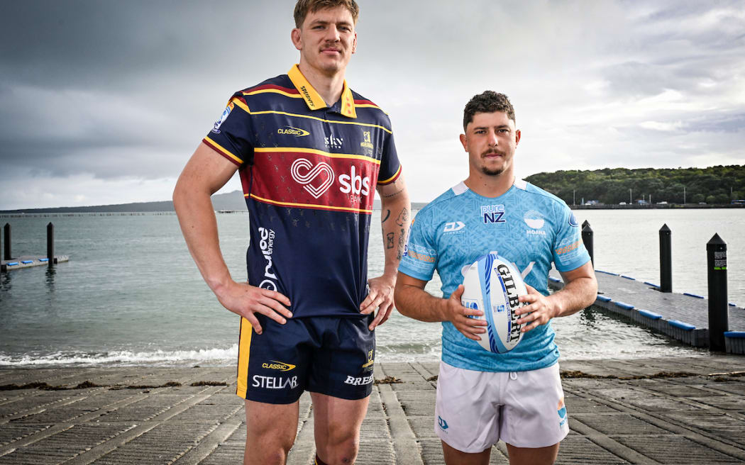 Fabian Holland (Highlanders) and Patrick Pelligrini (Moana Pasifika).