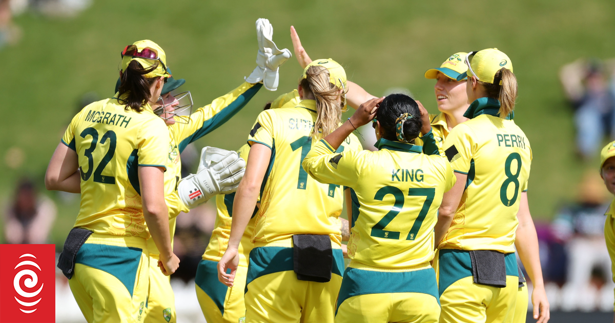 Cricket: Stylish Australians win Rose Bowl Trophy