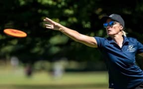 Disc golfer Michelle Simpson will attend the world championships in Finland.