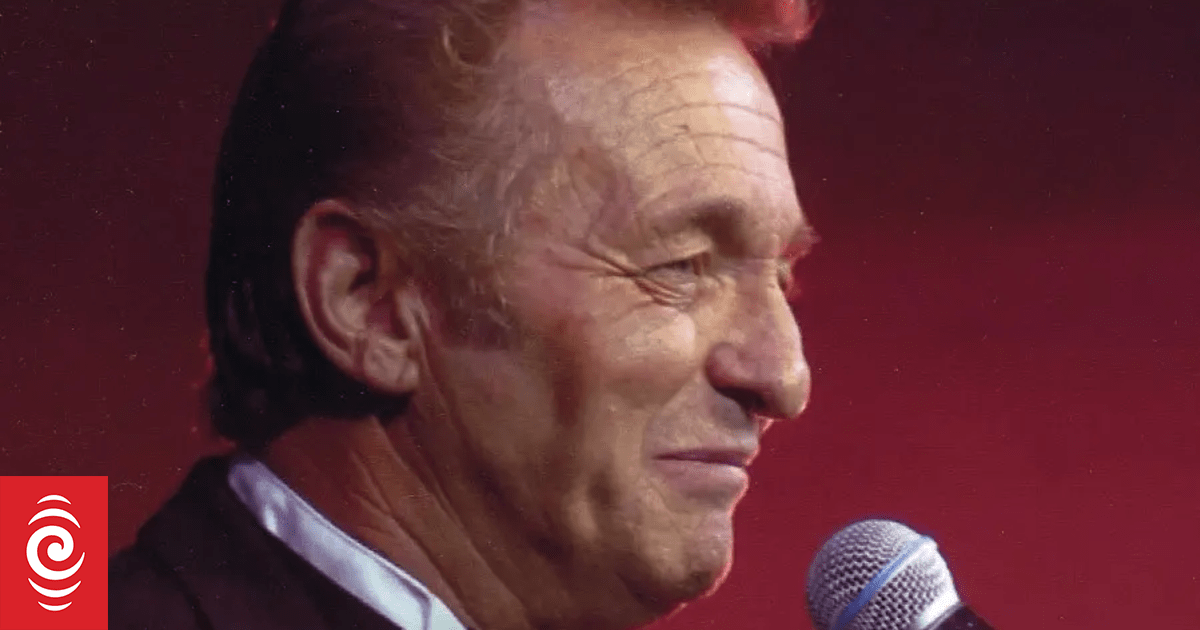 Ray Woolf: Best Song Eva | RNZ