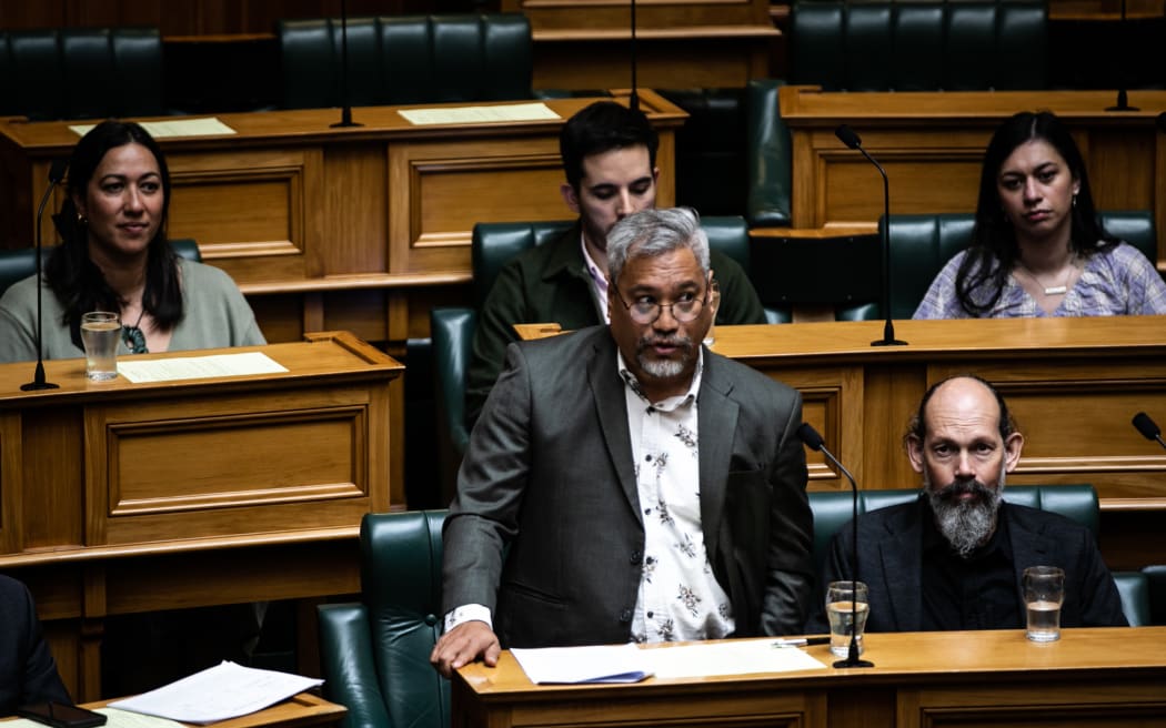 There was some surprise support from the opposite side of the chamber for Green MP Teanau Tuiono's Restoring Citizenship Removed by Citizenship (Western Samoa) Act 1982 Bill as it passed its first reading, 10 April 2024.