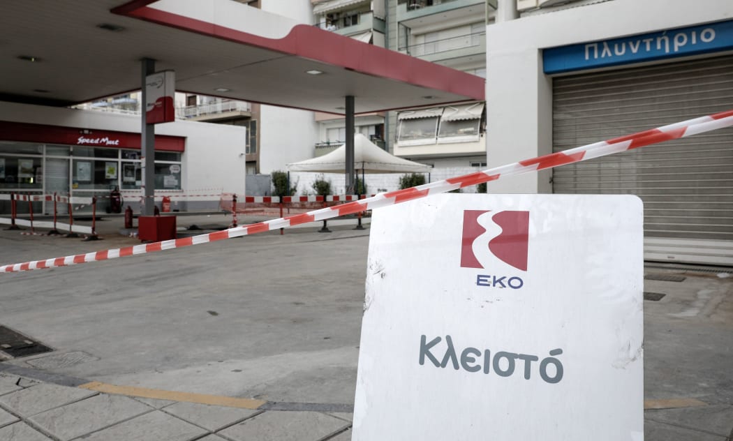 An unexploded bomb of WWII was found during excavation at gas station in Kordelio in the western suburb of Thessaloniki, on February 1, 2017.